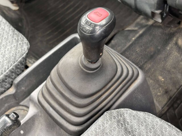 1999 Subaru Sambar Truck - Excellent Condition, Low Mileage
