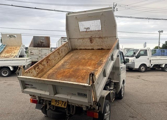 2001 Daihatsu Hijet Truck (4WD)