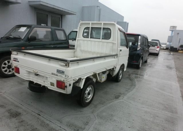 1999 Daihatsu Hijet Truck S210P 4WD