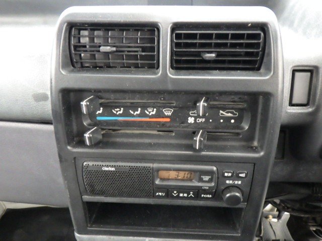 1992 Mitsubishi Minicab Truck V-U42T 4WD