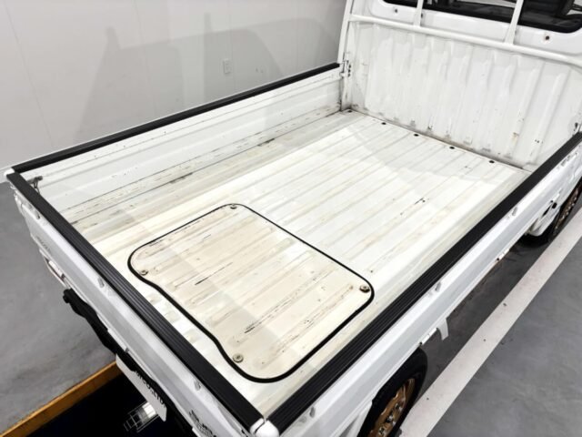 1991 Subaru Sambar Truck - 4WD, 660cc, White