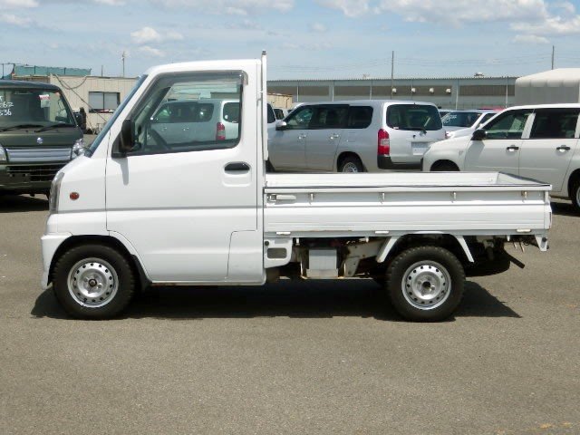 2000 Mitsubishi Minicab Truck GD-U62T 4WD