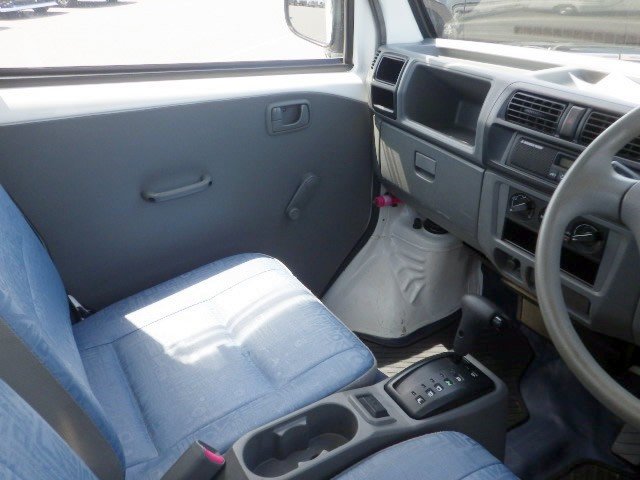 2000 Mitsubishi Minicab Truck GD-U62T 4WD