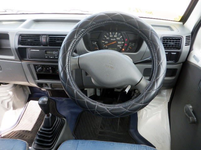2000 Mitsubishi Minicab Truck GD-U61T 2WD