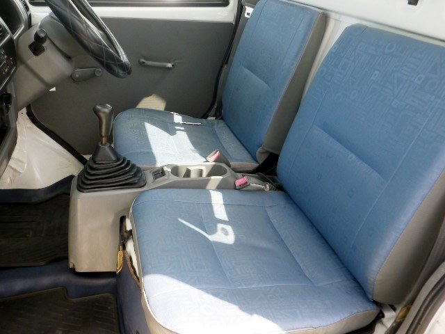 2000 Mitsubishi Minicab Truck GD-U61T 2WD