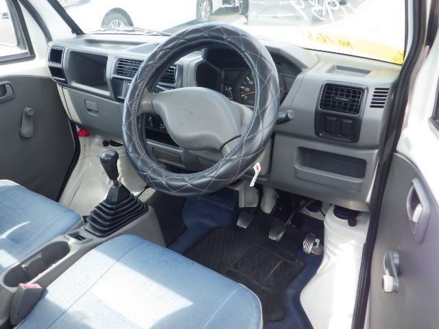 2000 Mitsubishi Minicab Truck GD-U61T 2WD