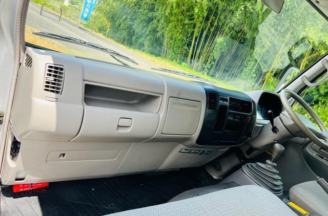 1999 Toyota Dyna Truck 2WD