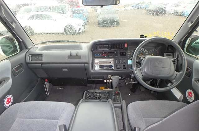 1998 Toyota Hiace Van KG-LH172V 2WD