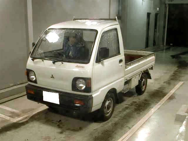 1992 Mitsubishi Minicab Truck V-U42T 4WD