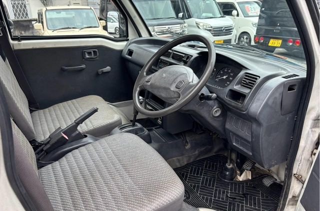 1999 Daihatsu Hijet Truck 2WD