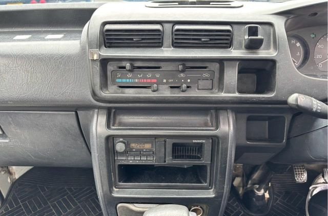 1999 Daihatsu Hijet Truck 2WD