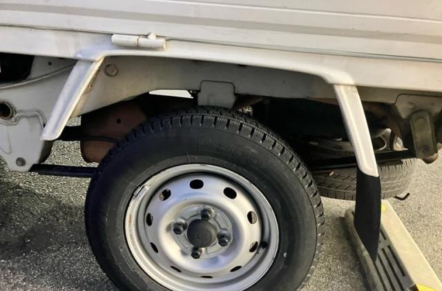 2000 Daihatsu Hijet Truck S200P 2WD