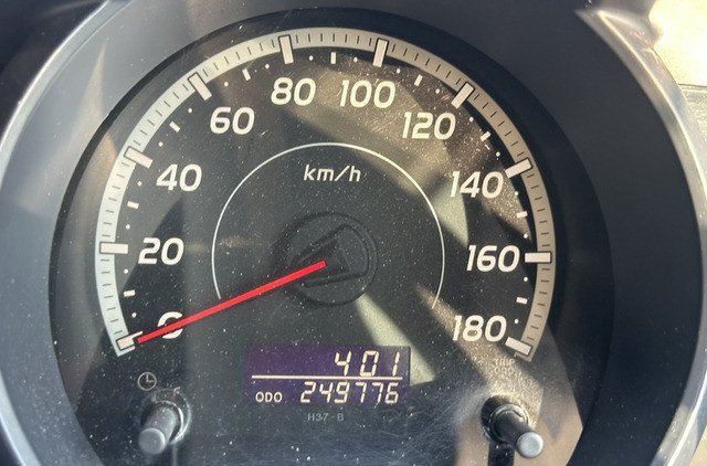 2000 Toyota Hiace Van ADF-KDH211K 2WD