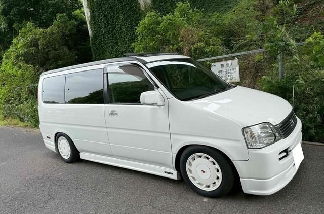 1998 Honda Stepwagon RF1 2WD