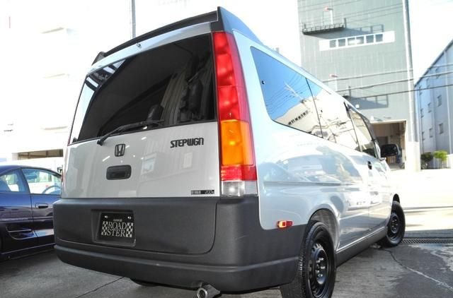 1999 Honda Stepwagon RF1 2WD