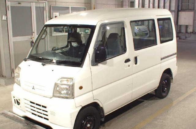 2000 Mitsubishi Minicab Van U61V