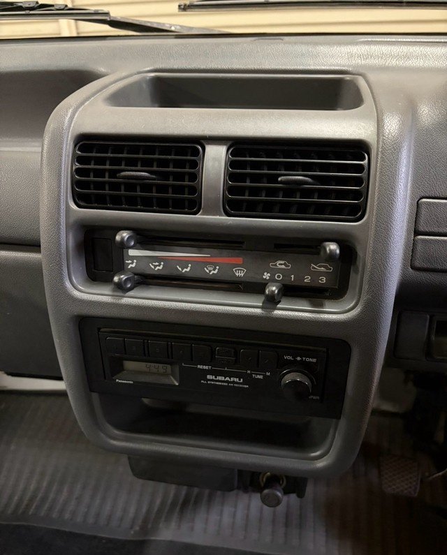 1998 Subaru Sambar Truck V-KS4 4WD