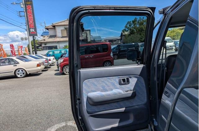 1998 Toyota Hilux Sports Pick Up GA-RZN147 2WD