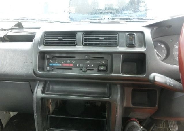 1999 Daihatsu Hijet Truck S210P 4WD