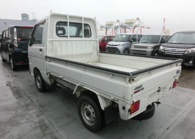 1999 Daihatsu Hijet Truck S210P 4WD
