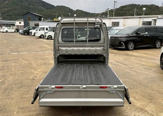 2026 Suzuki Carry Truck - Low Mileage, Automatic