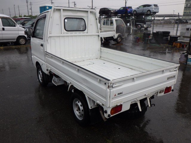 1992 Mitsubishi Minicab Truck V-U42T 4WD