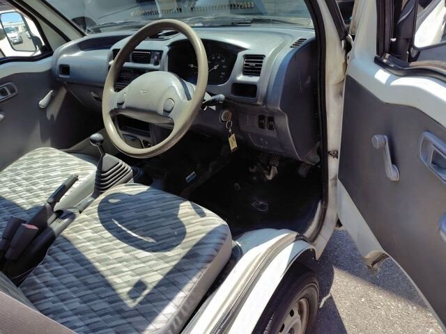 2001 DAIHATSU HIJET TRUCK S210P